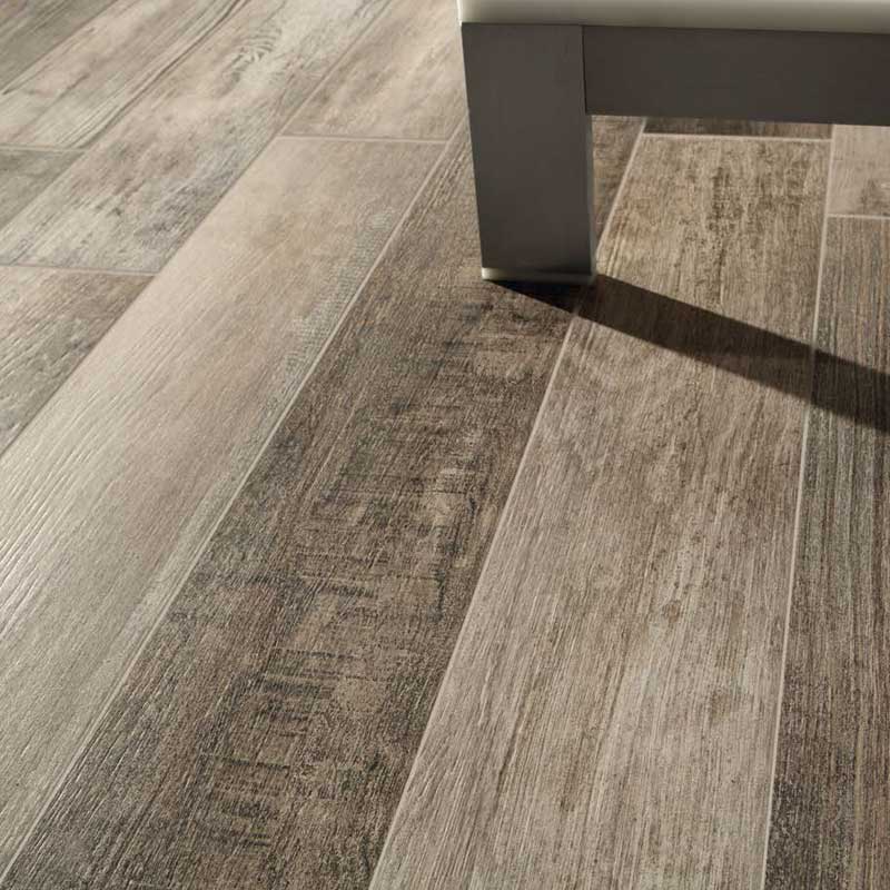 Bodenfliese Dom Barn Wood Grau 24,8 x 99,8 cm Holzoptik