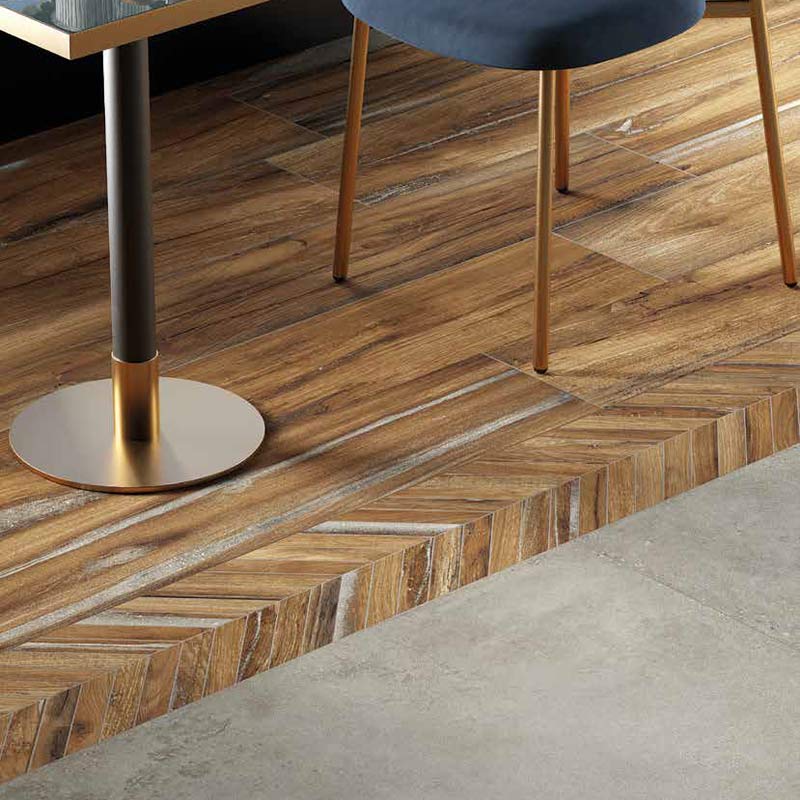 Rondine Infusion Nut Chevron Mosaikfliesen Holzoptik